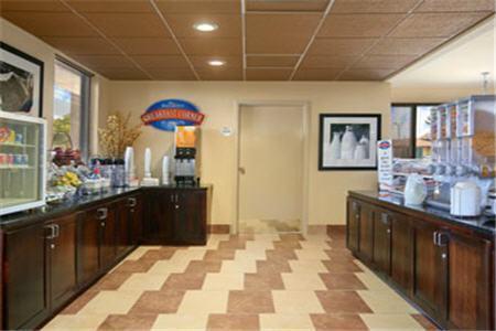 Baymont By Wyndham גרינוויל מסעדה תמונה